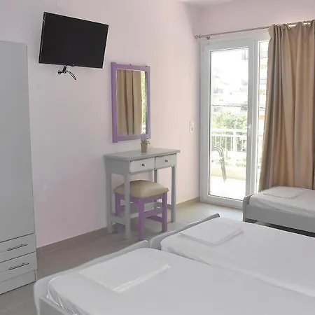 Giorgos-Fenia Apartments Paralía Buitenkant foto