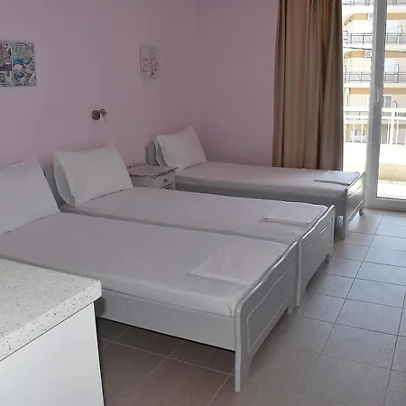 Giorgos-Fenia Apartments Paralía Buitenkant foto