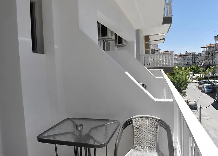 Giorgos-Fenia Apartments