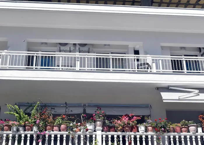 Giorgos-Fenia Apartments